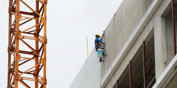 Trabajos Verticales en Fachadas de Edificios / Viviendas La Pobla de Farnals · Pintar Edificios de Construcción de Obra Nueva